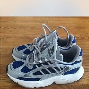 Adidas Blue and Gray Chunky Sneakers